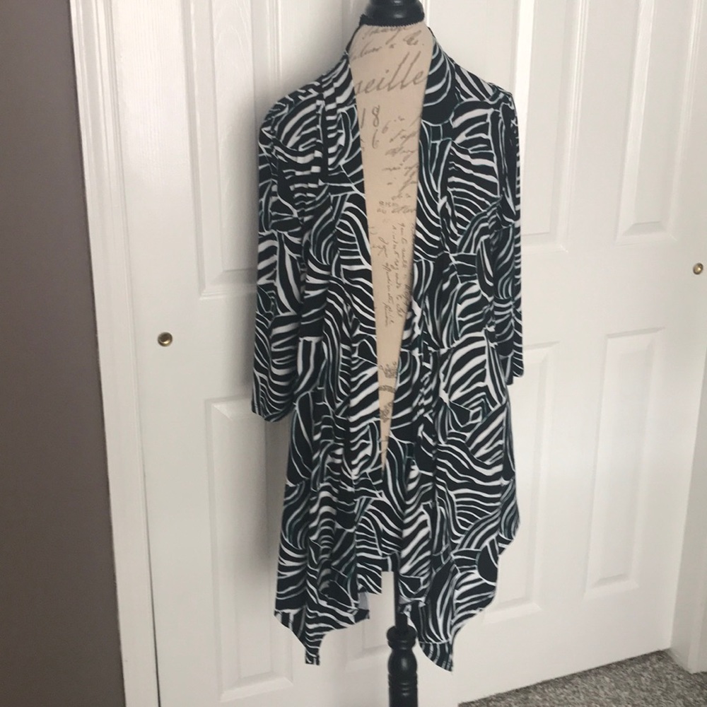 Flowy, draped jacket